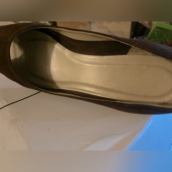 MAGDESIANS retro brown suede open toe w/ patent wedge. Like new 13W - Picture 2 of 8